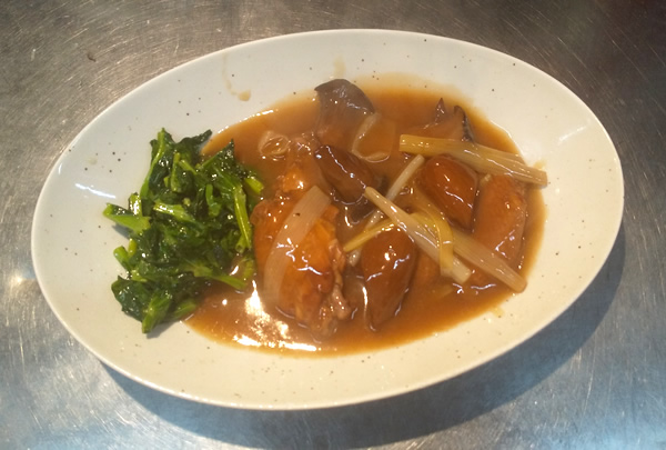 手羽先の醤油煮込み